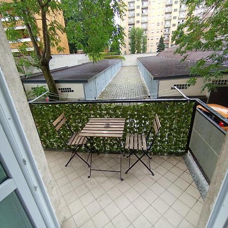 Ferienwohnung Apartament Famagosta Milano Exterior foto