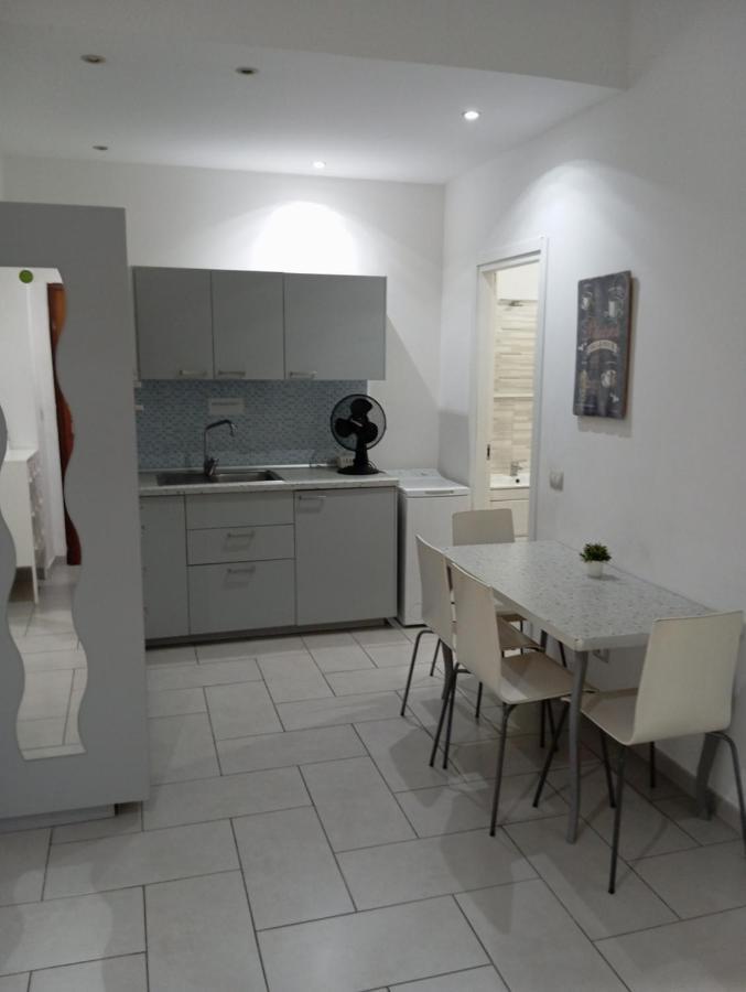 Ferienwohnung Apartament Famagosta Milano Exterior foto